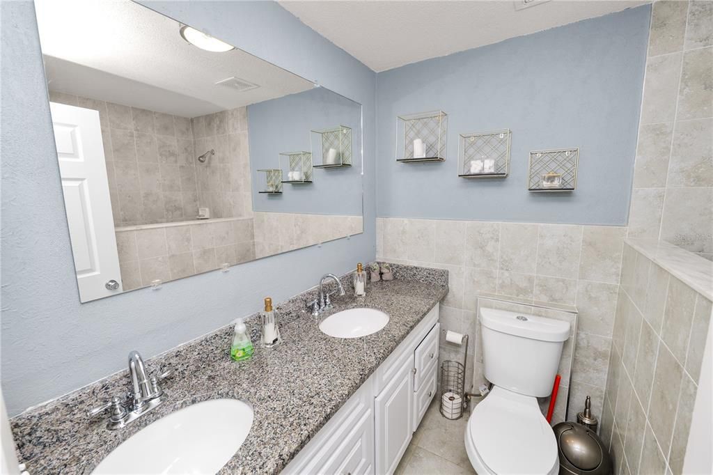 For Sale: $489,000 (3 beds, 2 baths, 2804 Square Feet)