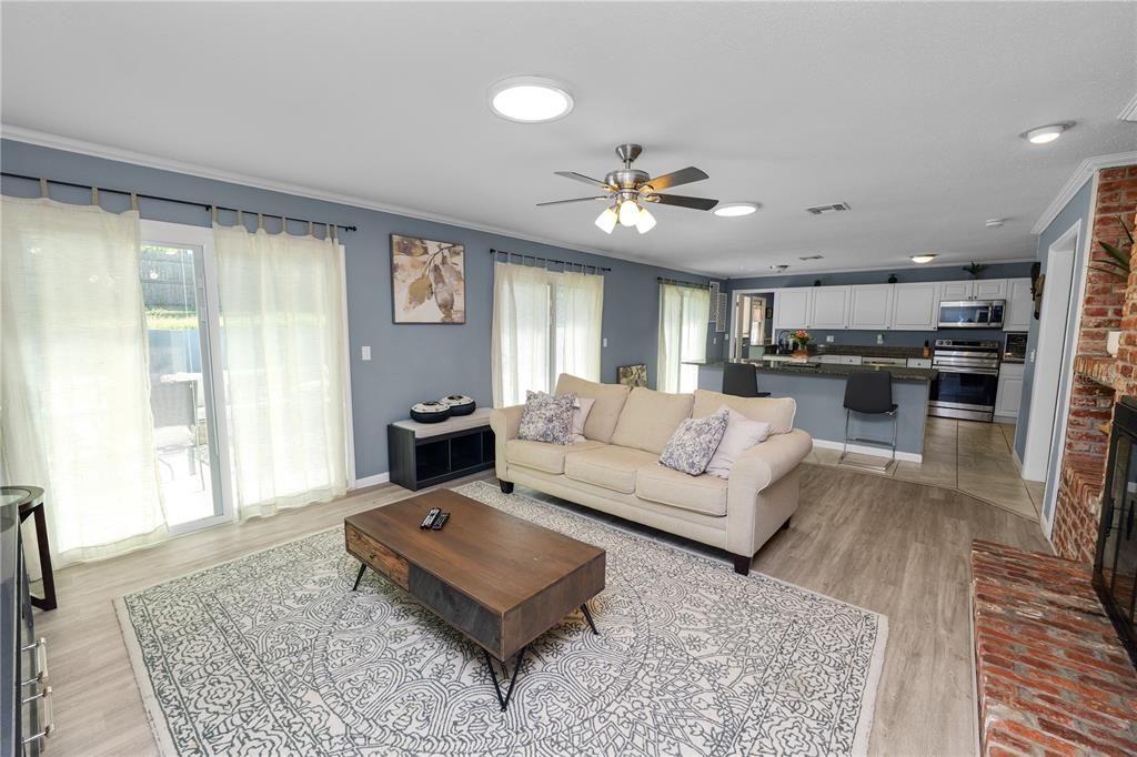 For Sale: $489,000 (3 beds, 2 baths, 2804 Square Feet)