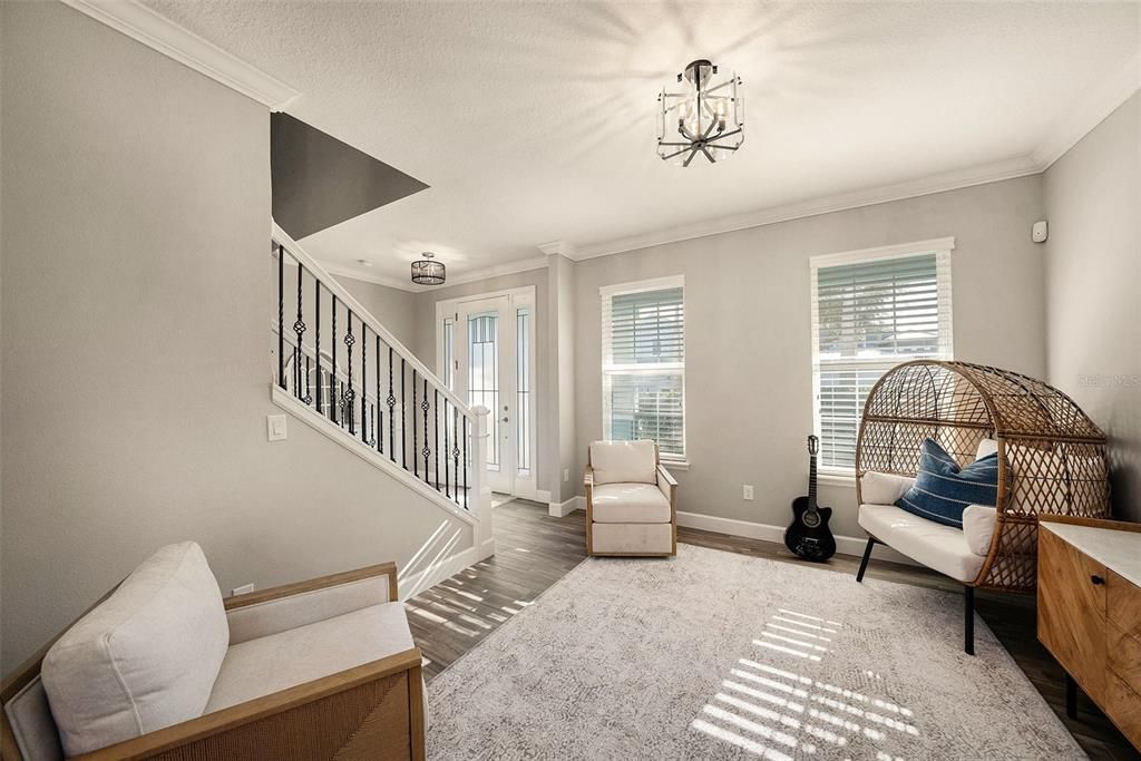 En Venta: $799,000 (4 camas, 2 baños, 2706 Pies cuadrados)