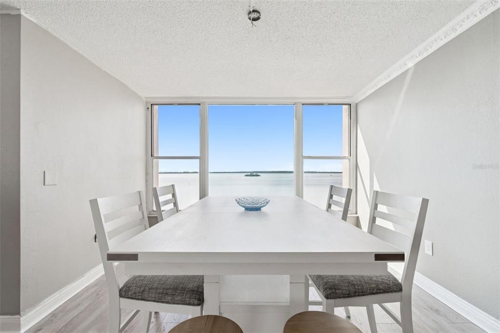 For Sale: $1,100,000 (3 beds, 2 baths, 2565 Square Feet)