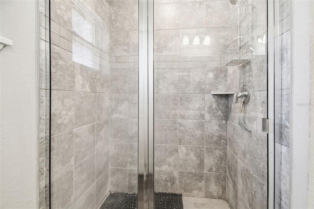 待售: $330,000 (3 贝兹, 2 浴室, 1492 平方英尺)