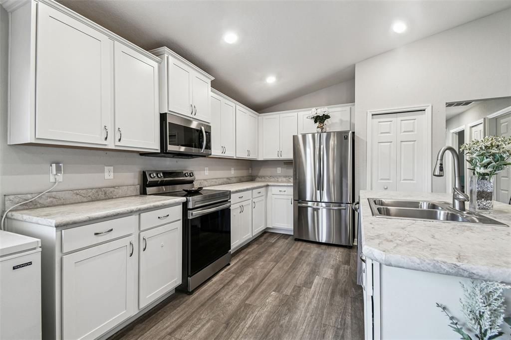 待售: $330,000 (3 贝兹, 2 浴室, 1492 平方英尺)