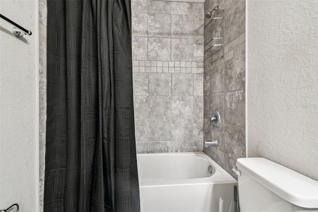 待售: $330,000 (3 贝兹, 2 浴室, 1492 平方英尺)