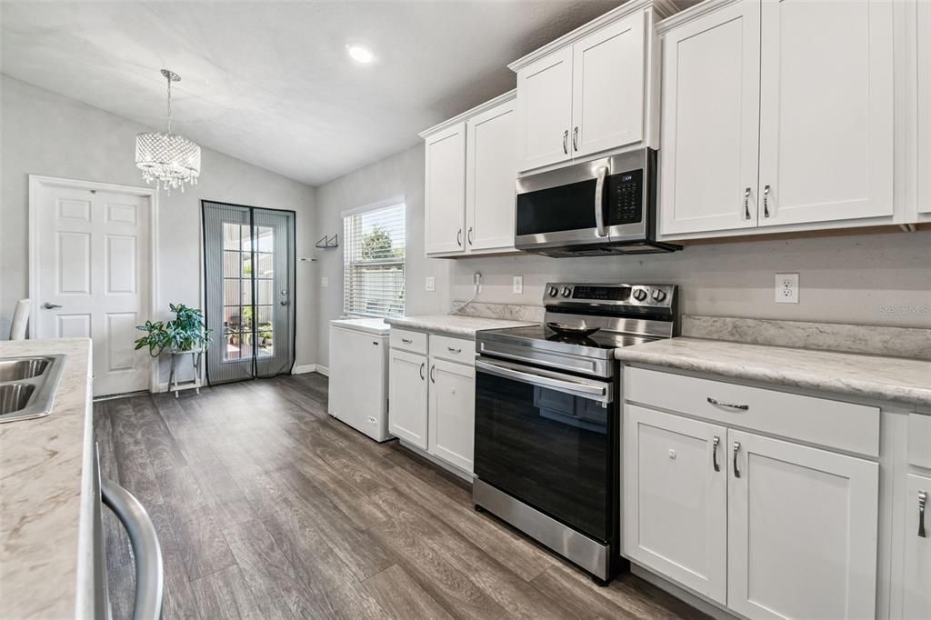 待售: $330,000 (3 贝兹, 2 浴室, 1492 平方英尺)