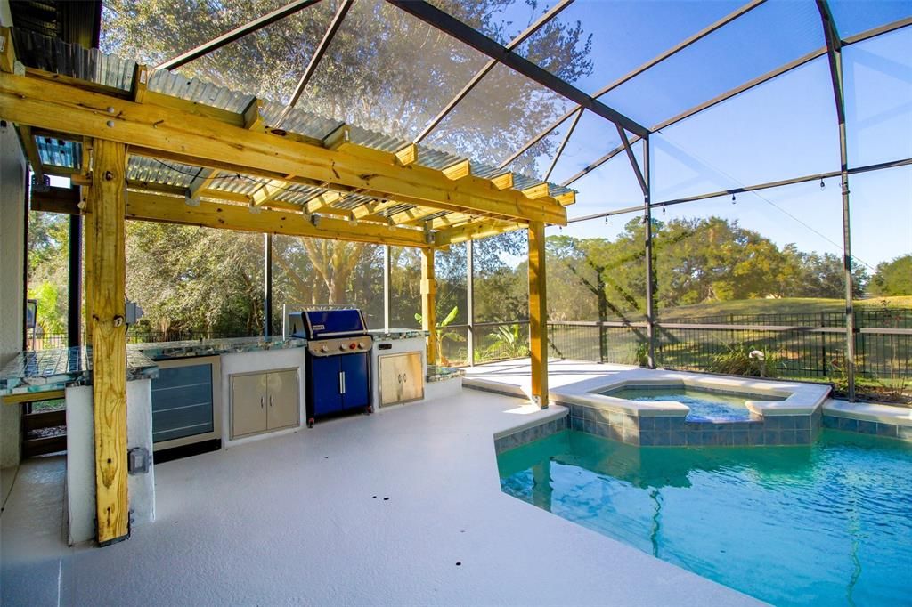 For Sale: $900,000 (5 beds, 4 baths, 4294 Square Feet)