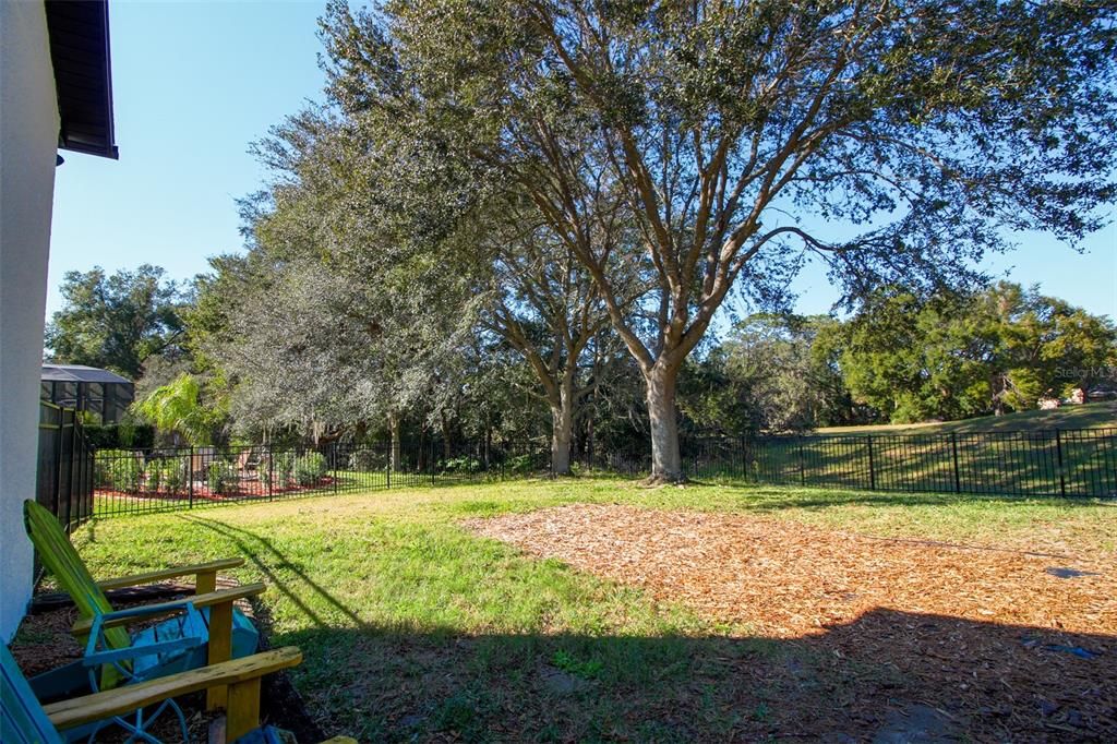 For Sale: $900,000 (5 beds, 4 baths, 4294 Square Feet)