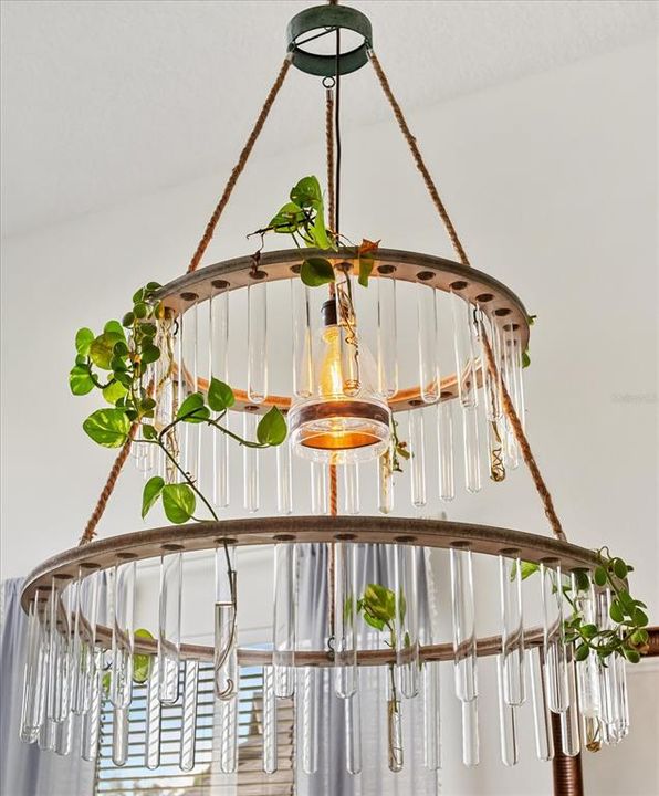 For Sale: $900,000 (5 beds, 4 baths, 4294 Square Feet)