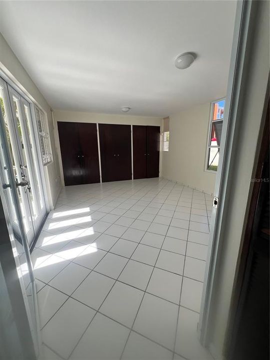 For Rent: $3,450 (3 beds, 3 baths, 3128 Square Feet)