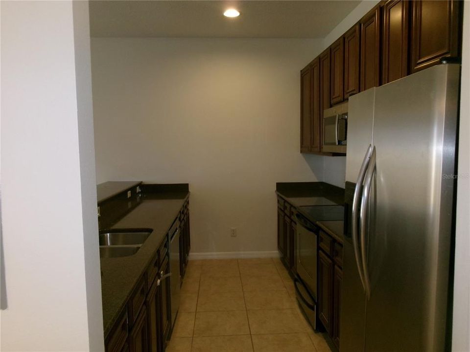 На продажу: $345,900 (4 спален, 3 ванн, 1884 Квадратных фут)