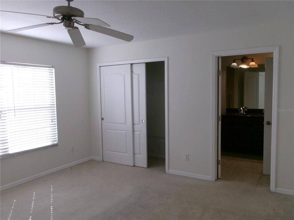 На продажу: $345,900 (4 спален, 3 ванн, 1884 Квадратных фут)