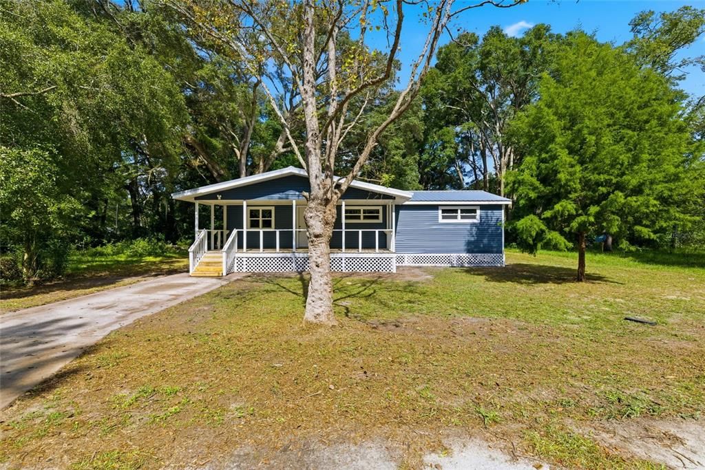 For Sale: $214,900 (3 beds, 1 baths, 1012 Square Feet)