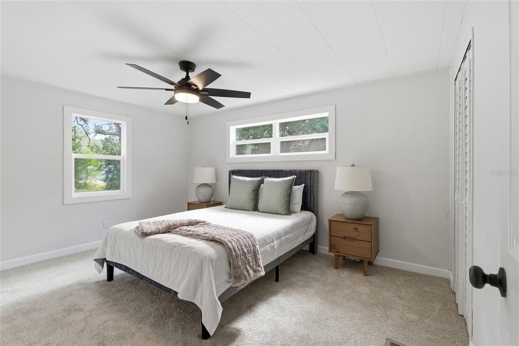 For Sale: $214,900 (3 beds, 1 baths, 1012 Square Feet)