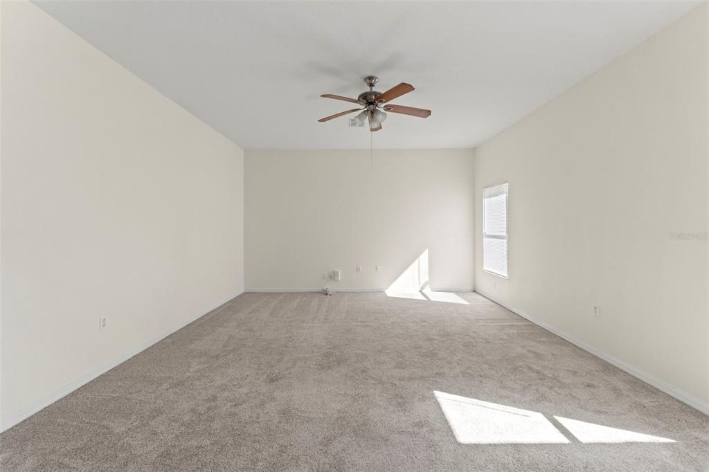 For Sale: $329,000 (4 beds, 2 baths, 2309 Square Feet)