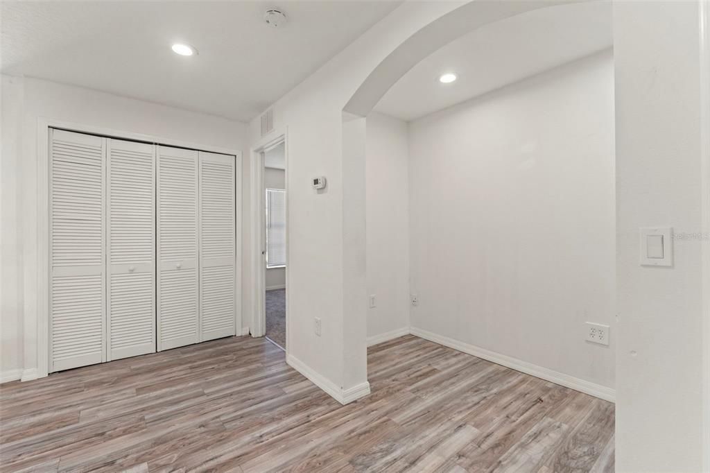 For Sale: $329,000 (4 beds, 2 baths, 2309 Square Feet)