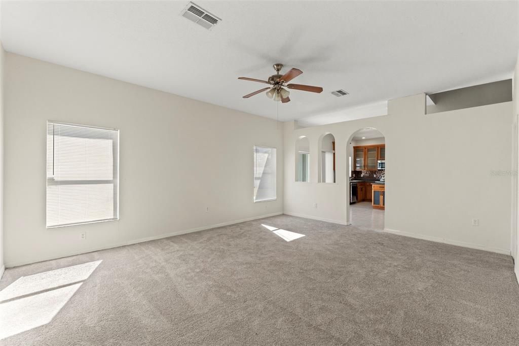 For Sale: $329,000 (4 beds, 2 baths, 2309 Square Feet)