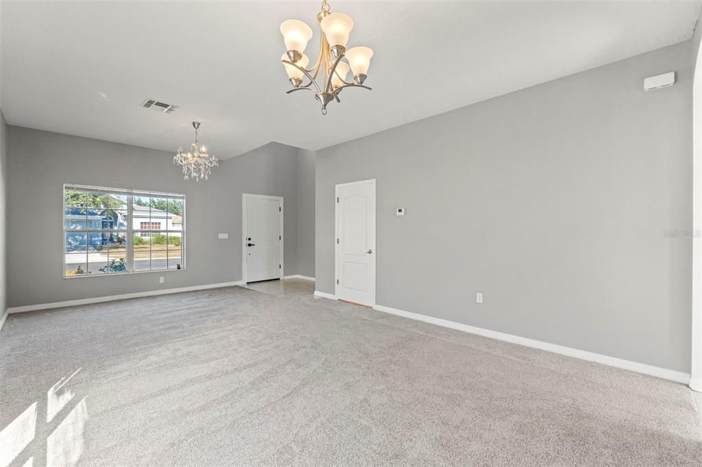 For Sale: $329,000 (4 beds, 2 baths, 2309 Square Feet)