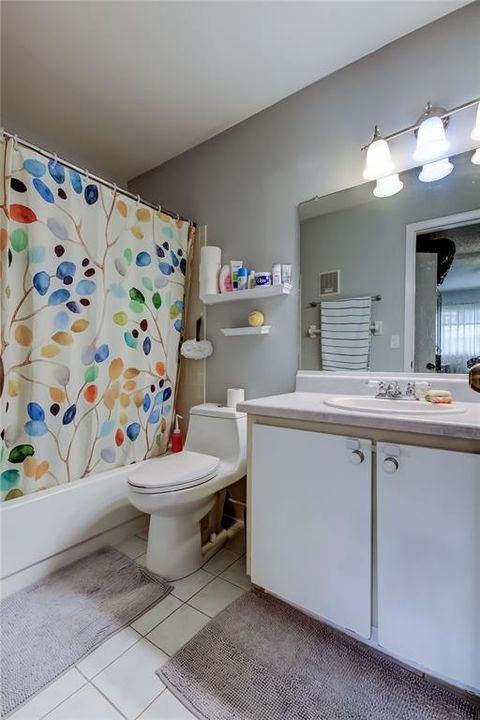 En Venta: $185,000 (2 camas, 2 baños, 900 Pies cuadrados)