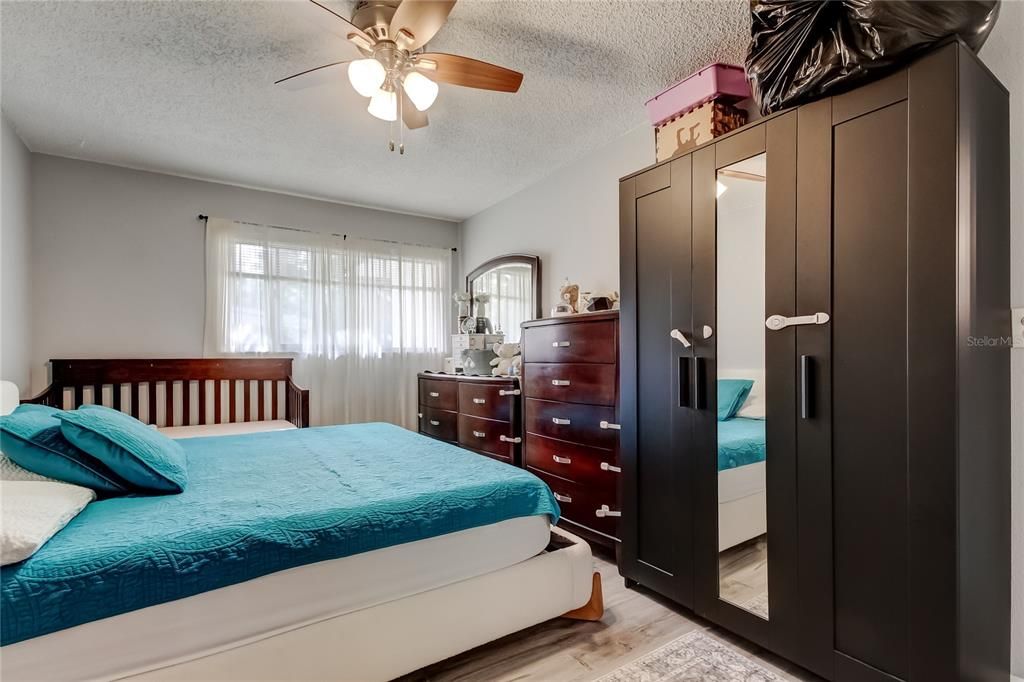 En Venta: $185,000 (2 camas, 2 baños, 900 Pies cuadrados)