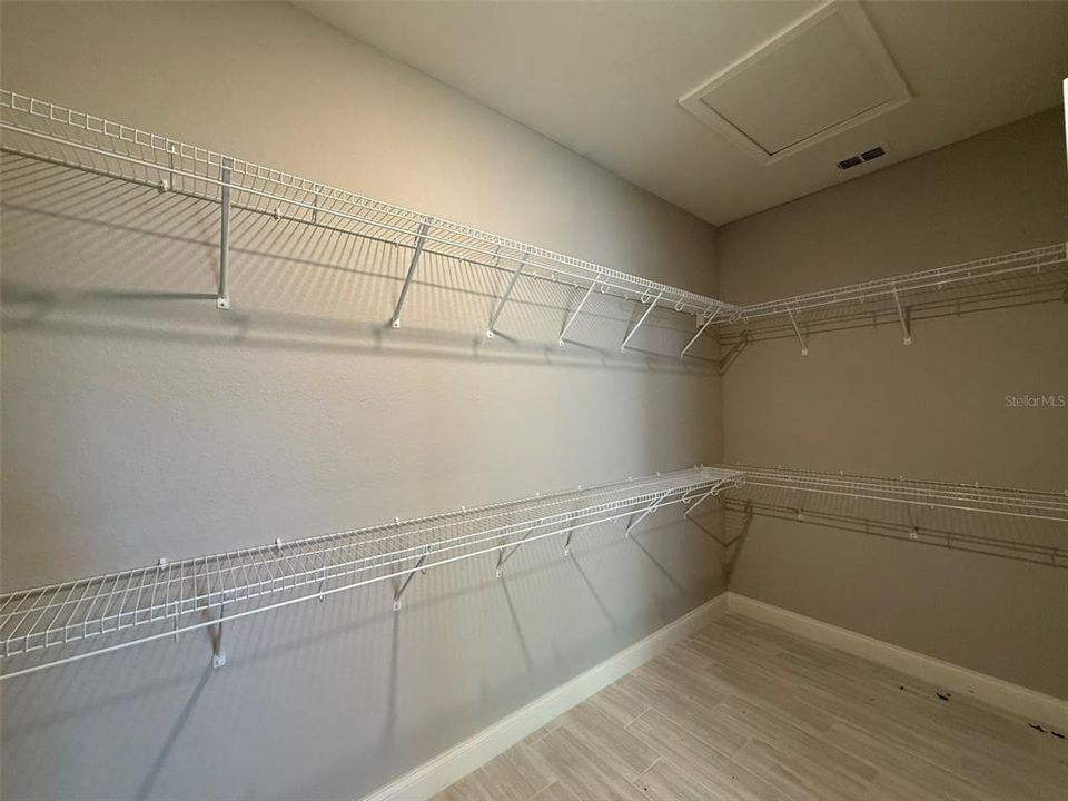 En Renta: $3,000 (5 camas, 3 baños, 2776 Pies cuadrados)