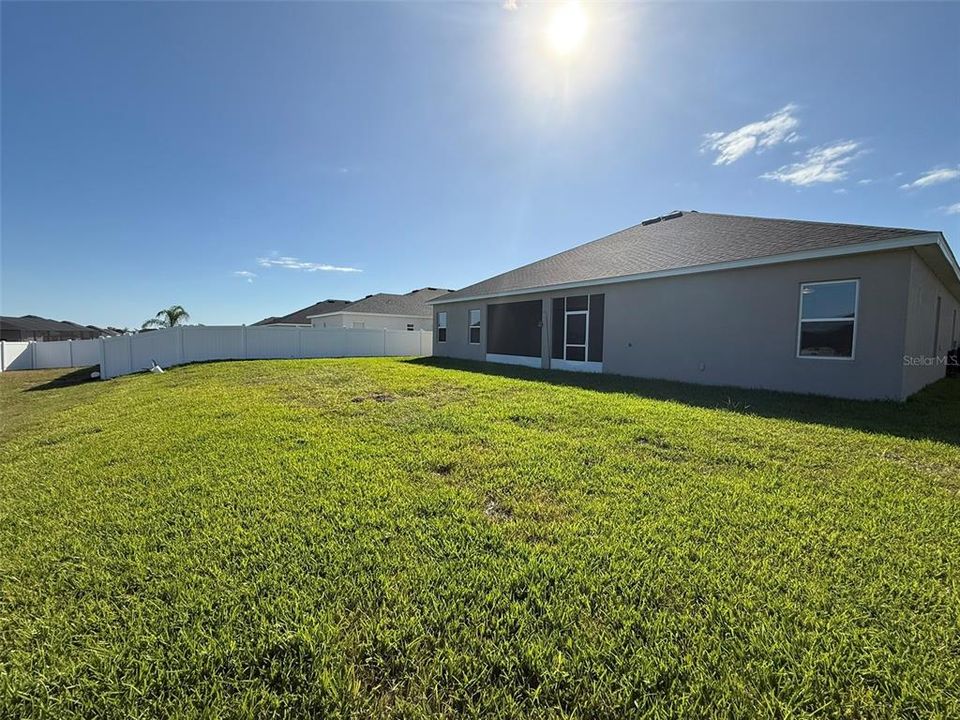 En Renta: $3,000 (5 camas, 3 baños, 2776 Pies cuadrados)