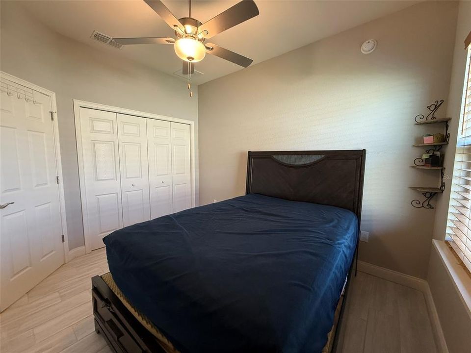 En Renta: $3,000 (5 camas, 3 baños, 2776 Pies cuadrados)