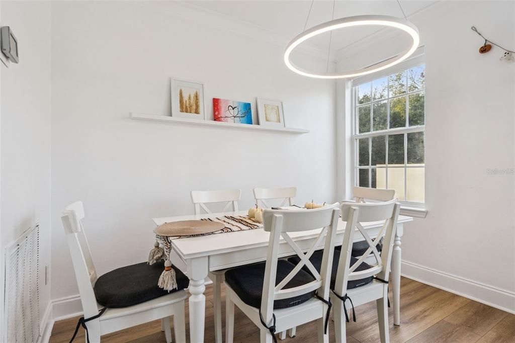 For Sale: $520,000 (3 beds, 2 baths, 1640 Square Feet)