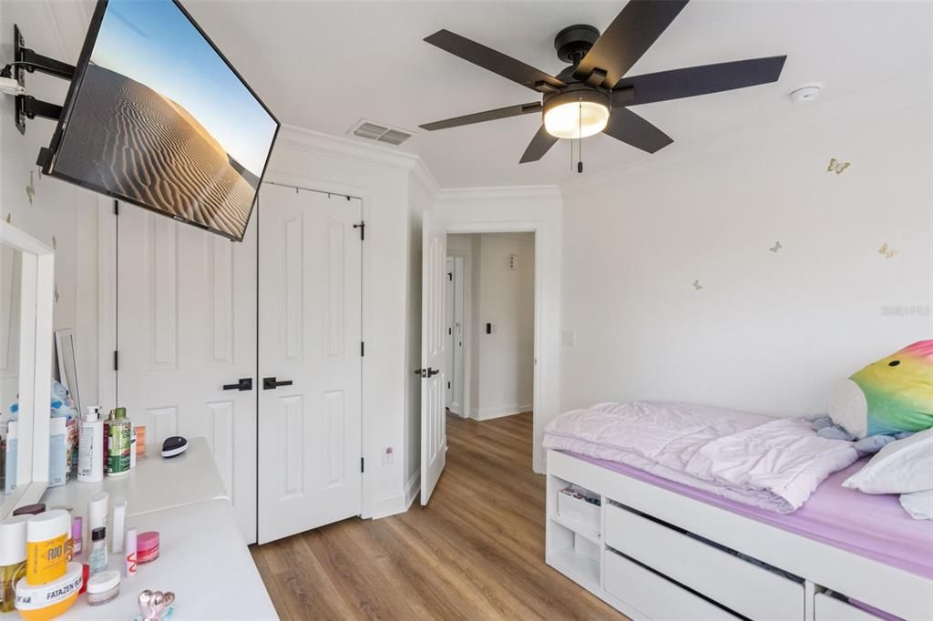 For Sale: $520,000 (3 beds, 2 baths, 1640 Square Feet)