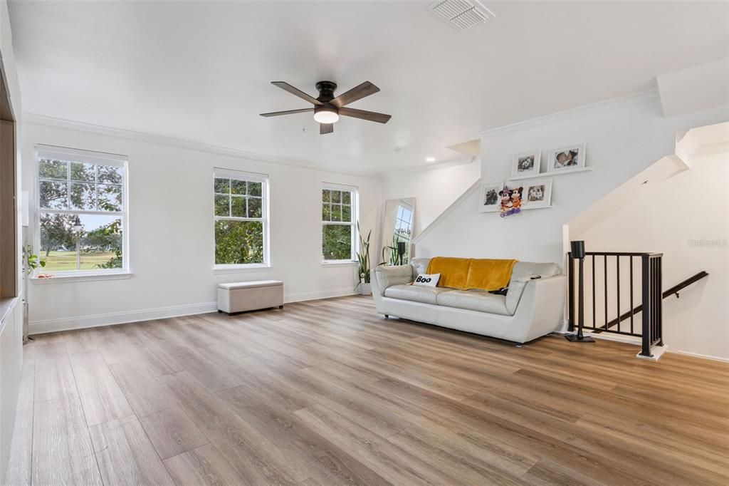 For Sale: $520,000 (3 beds, 2 baths, 1640 Square Feet)