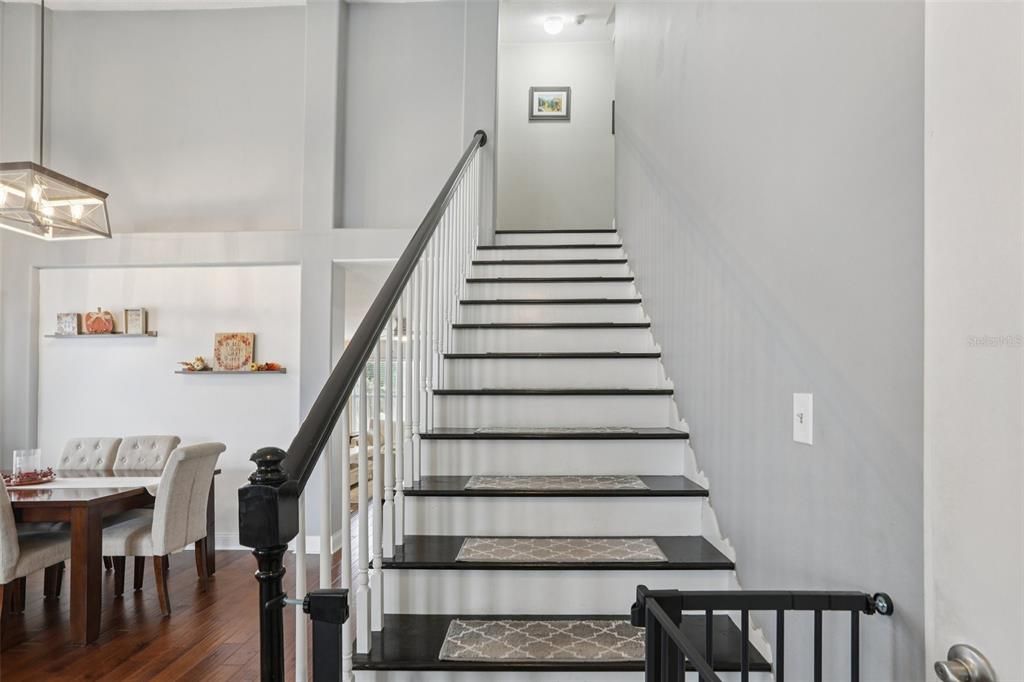 En Venta: $650,000 (4 camas, 2 baños, 2277 Pies cuadrados)