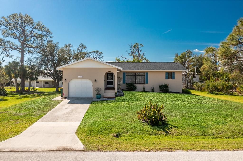 Active With Contract: $239,000 (2 beds, 2 baths, 1020 Square Feet)