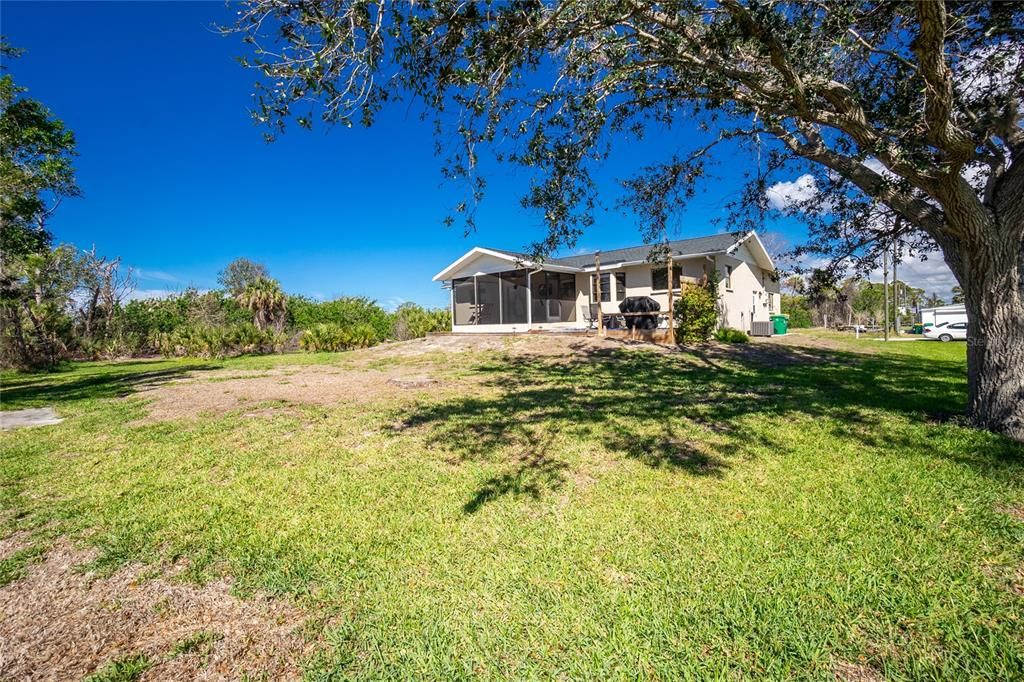 Active With Contract: $239,000 (2 beds, 2 baths, 1020 Square Feet)