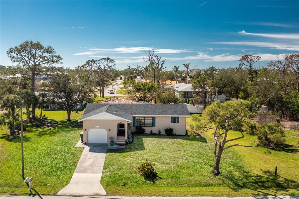 Active With Contract: $239,000 (2 beds, 2 baths, 1020 Square Feet)