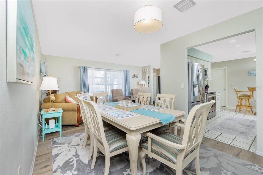 Active With Contract: $239,000 (2 beds, 2 baths, 1020 Square Feet)