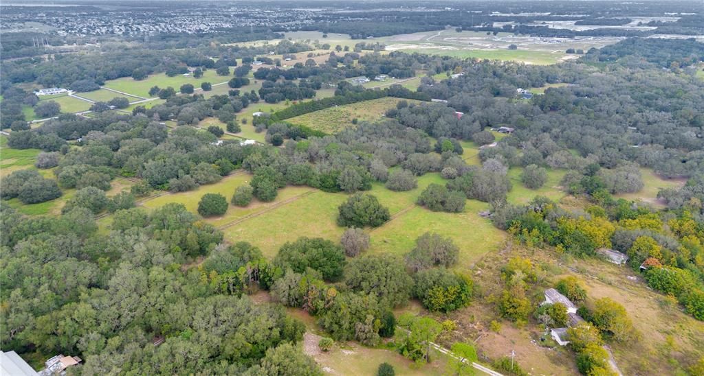 待售: $508,000 (9.85 acres)