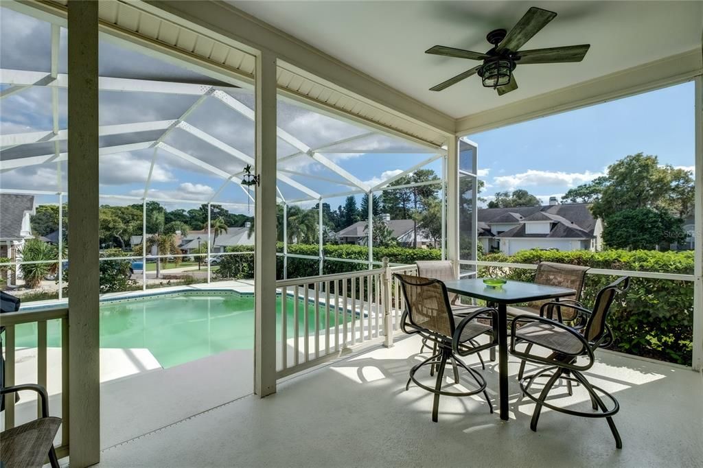 En Venta: $539,900 (4 camas, 2 baños, 1921 Pies cuadrados)