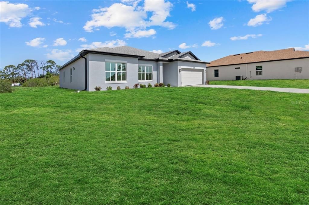 Recently Rented: $2,495 (4 beds, 3 baths, 2092 Square Feet)