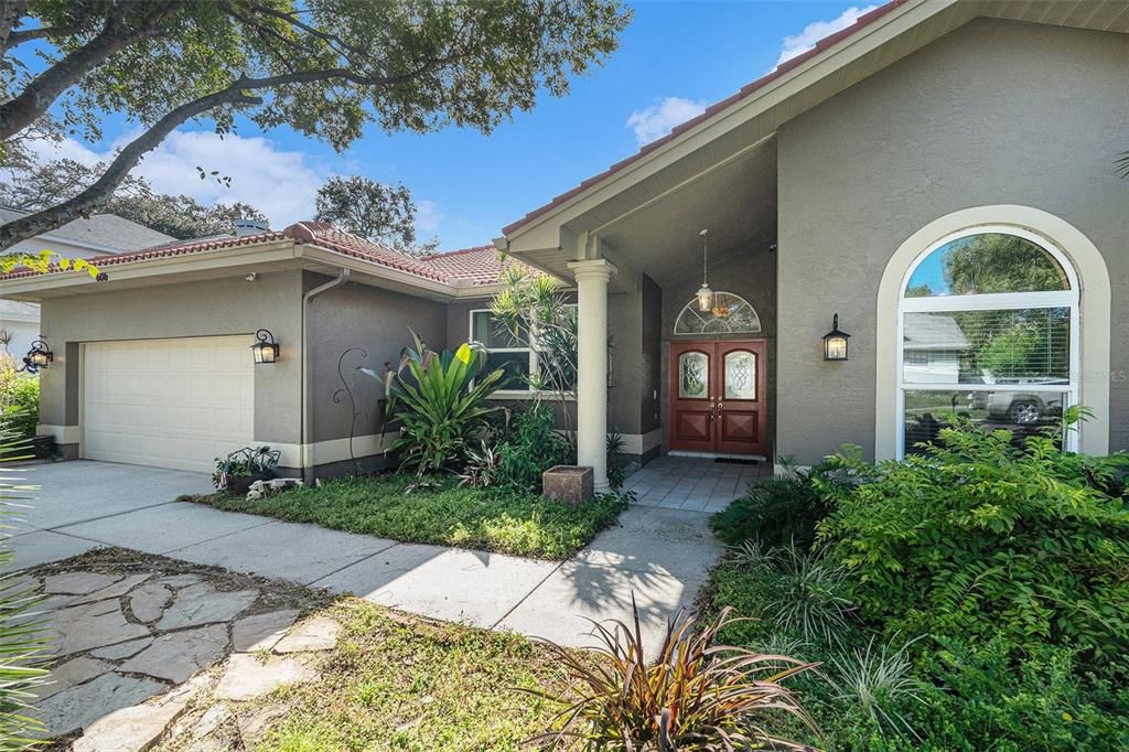 Active With Contract: $625,000 (3 beds, 2 baths, 2541 Square Feet)