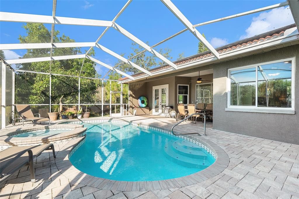 Active With Contract: $625,000 (3 beds, 2 baths, 2541 Square Feet)