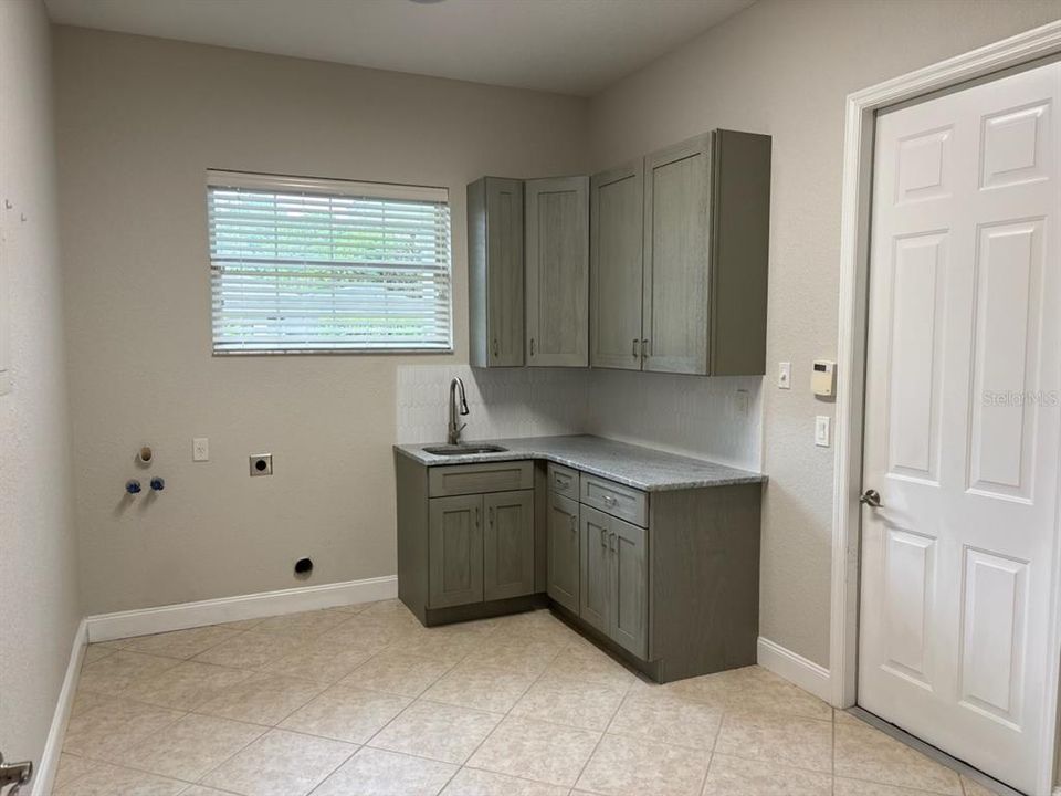 待售: $659,900 (3 贝兹, 3 浴室, 3490 平方英尺)