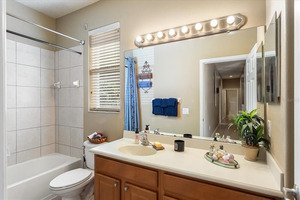 For Sale: $850,000 (4 beds, 3 baths, 2764 Square Feet)