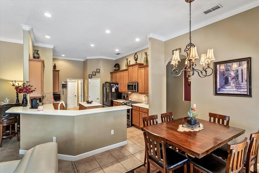 For Sale: $850,000 (4 beds, 3 baths, 2764 Square Feet)