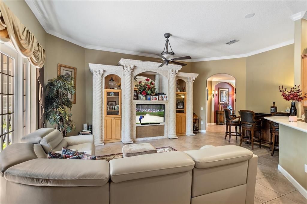 For Sale: $850,000 (4 beds, 3 baths, 2764 Square Feet)