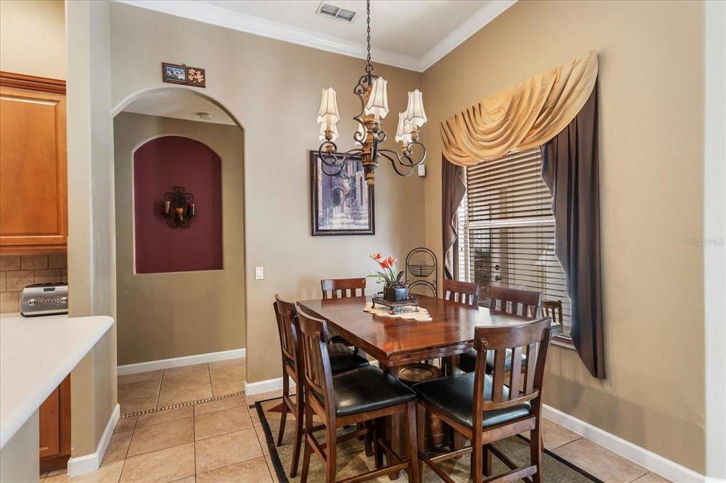 For Sale: $850,000 (4 beds, 3 baths, 2764 Square Feet)