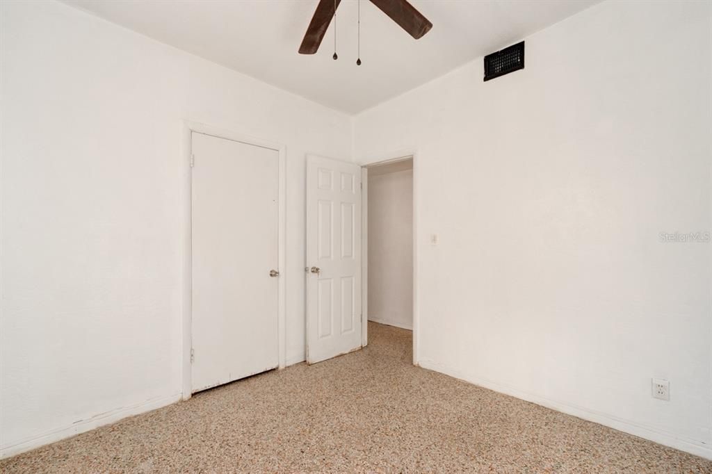 Active With Contract: $145,000 (3 beds, 1 baths, 1115 Square Feet)