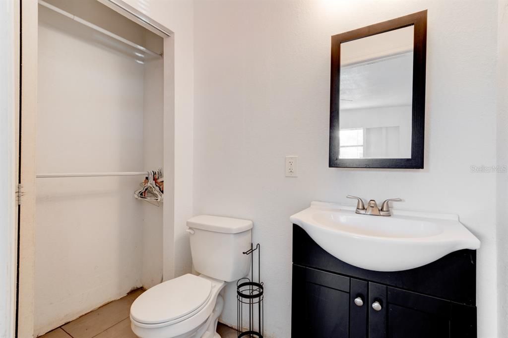 Active With Contract: $145,000 (3 beds, 1 baths, 1115 Square Feet)