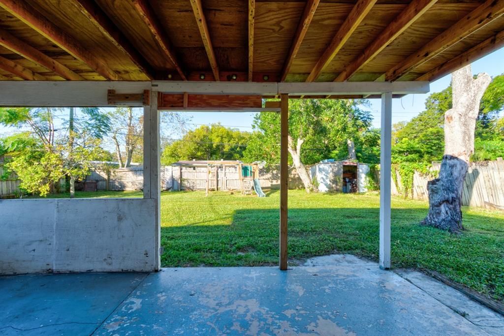 Active With Contract: $145,000 (3 beds, 1 baths, 1115 Square Feet)