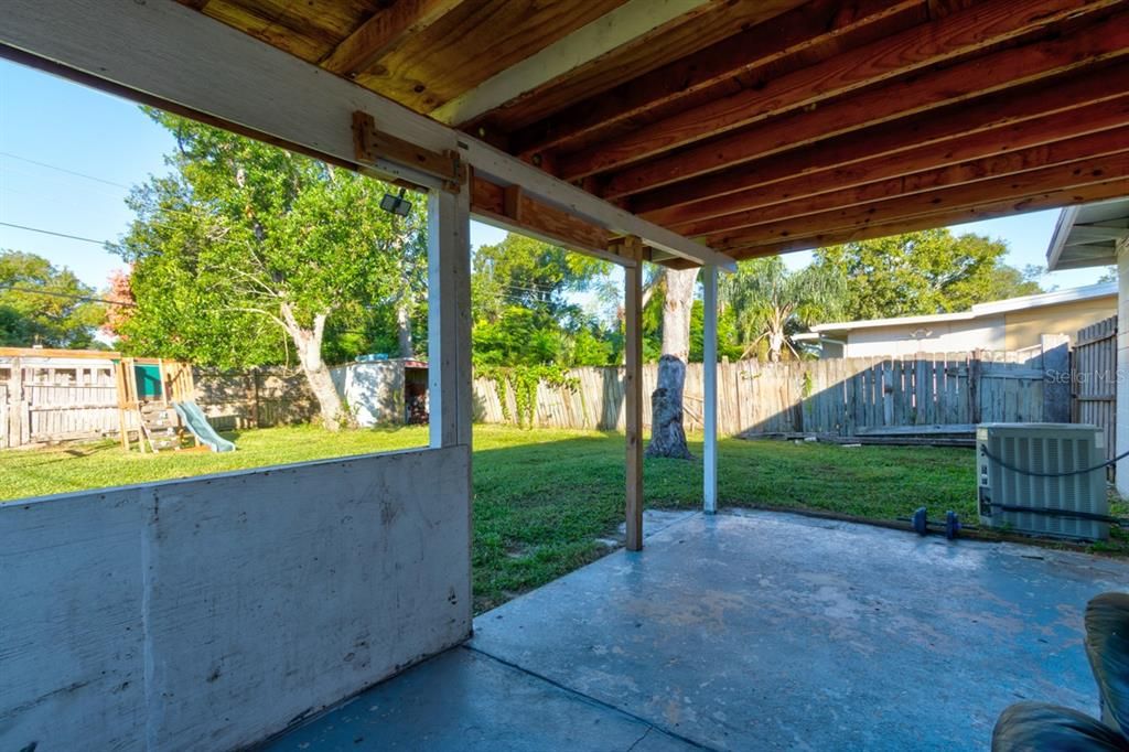 Active With Contract: $145,000 (3 beds, 1 baths, 1115 Square Feet)