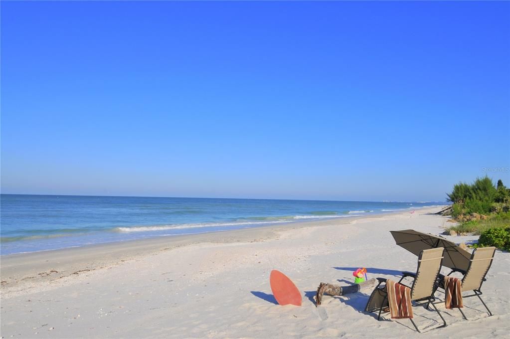 Под контрактом: $939,000 (2 спален, 2 ванн, 1380 Квадратных фут)