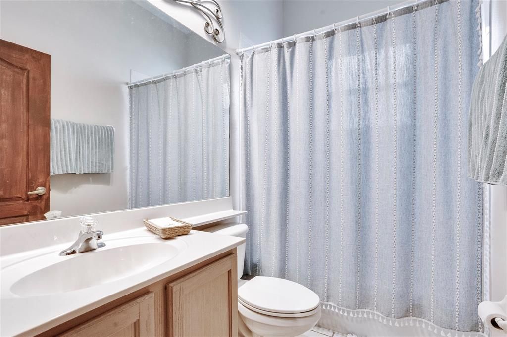 待售: $700,000 (4 贝兹, 3 浴室, 2488 平方英尺)