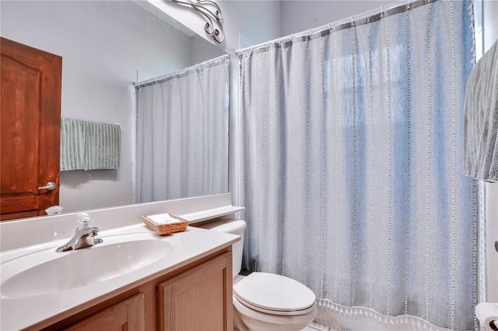 待售: $700,000 (4 贝兹, 3 浴室, 2488 平方英尺)